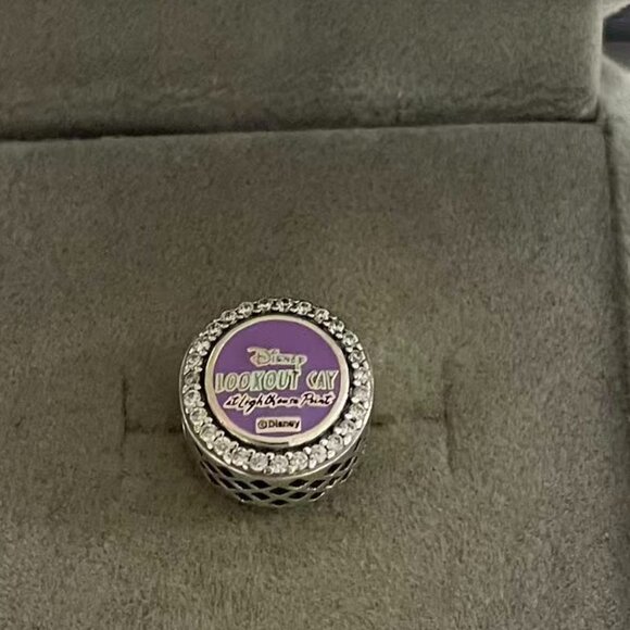 Pandora Disney Cruise Line's Lookout Cay Charm Is a Colourful Gem! - Picture 4 of 4